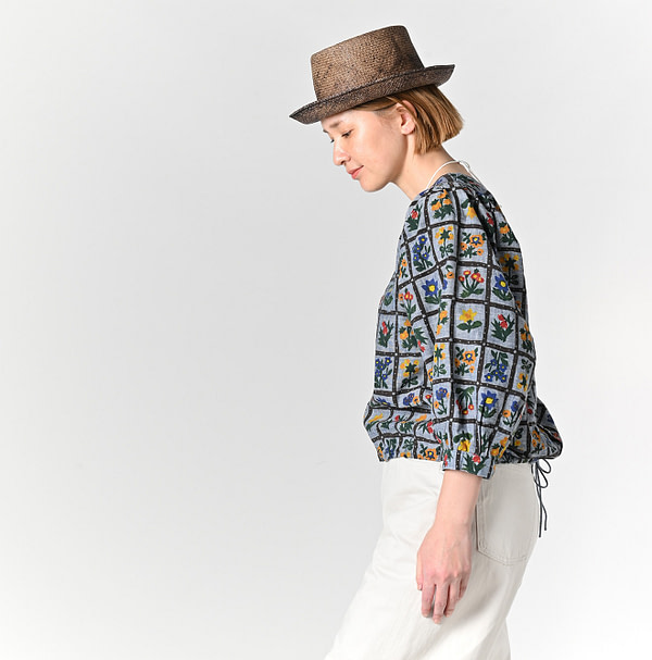 Dungaree Khadi Fleur Chambre Print Puff Female Model