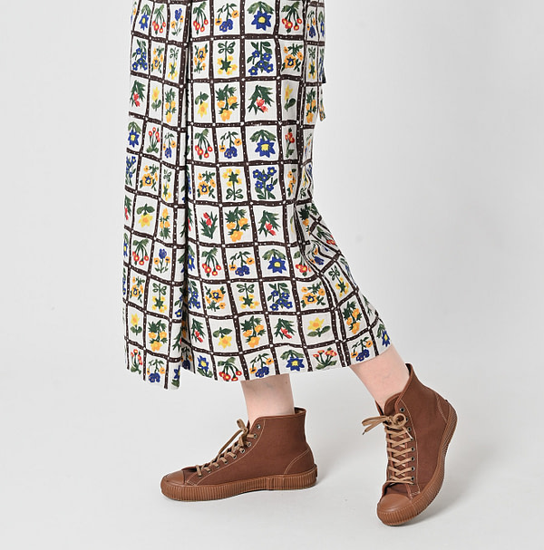 Khadi Fleur Chambre Print Wrapped Skirt Female Model