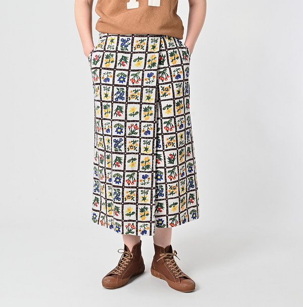 Khadi Fleur Chambre Print Wrapped Skirt Female Model