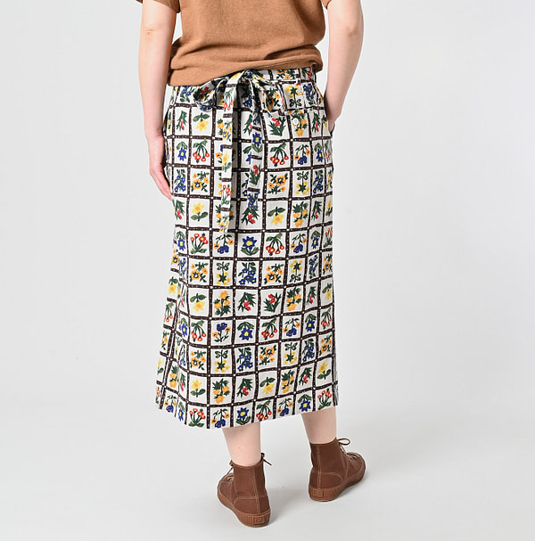 Khadi Fleur Chambre Print Wrapped Skirt Female Model
