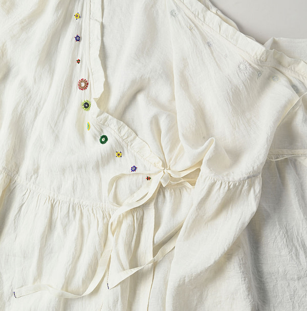 Indian Linen Beads Embroidery Cache-Coeur Dress Detail