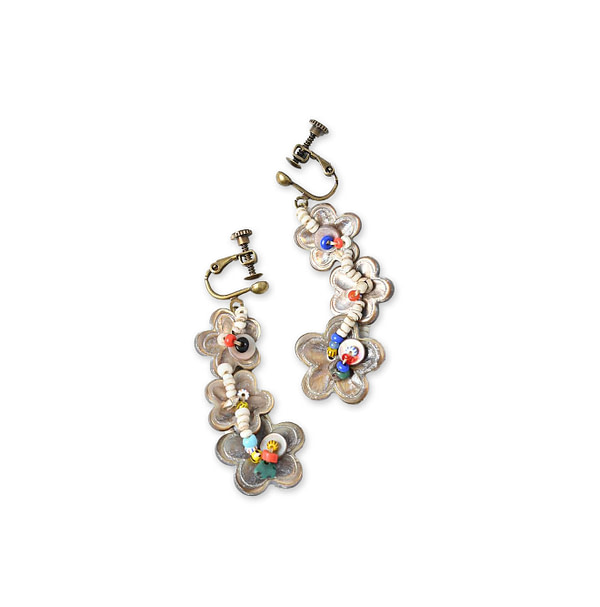 Brown Shell de Fleur Earrings Brown