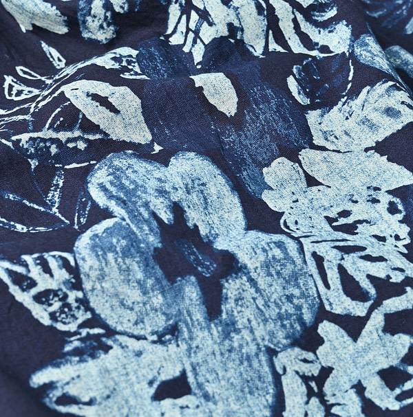 Anemone Bird Print Gather Skirt Detail