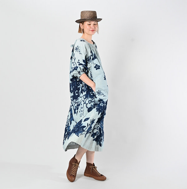 Anemone Bird Print Shirring Dress Female Model