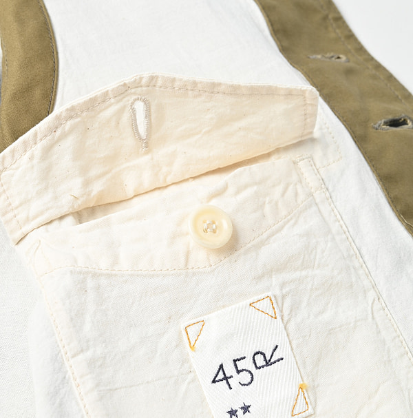 Thin Back Satin 908 Vest Antique Detail