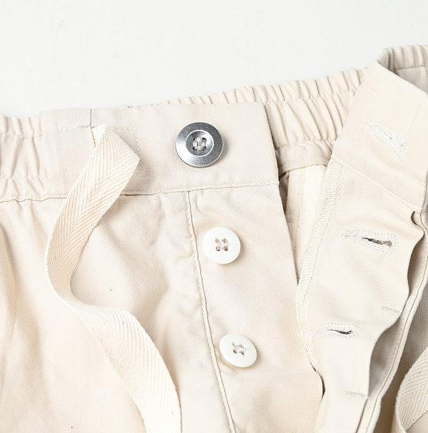 Thin Back Satin 908 Tent Pants Detail