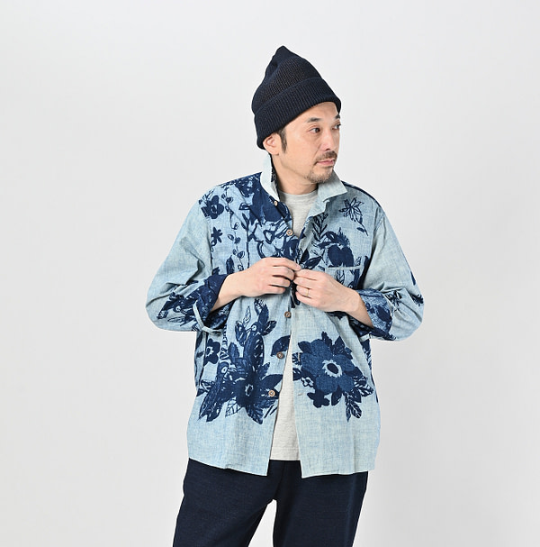 Anemone Bird Print LeiLei Shirt Male Model