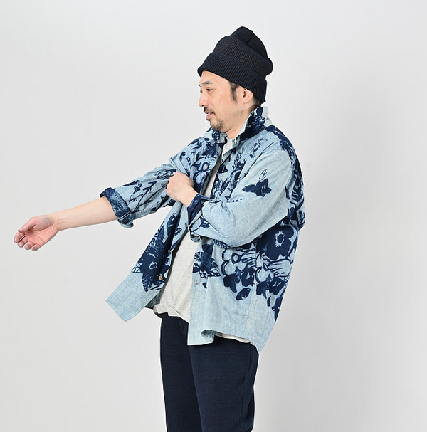 Anemone Bird Print LeiLei Shirt Male Model