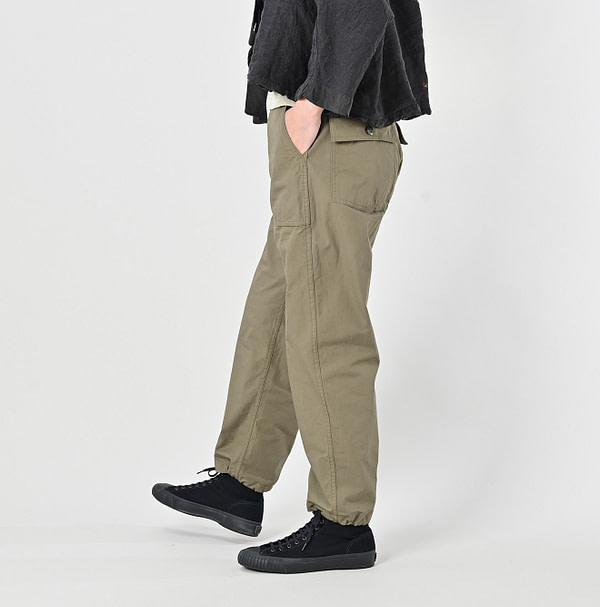 Ripstop 908 Baker Pants Female Model