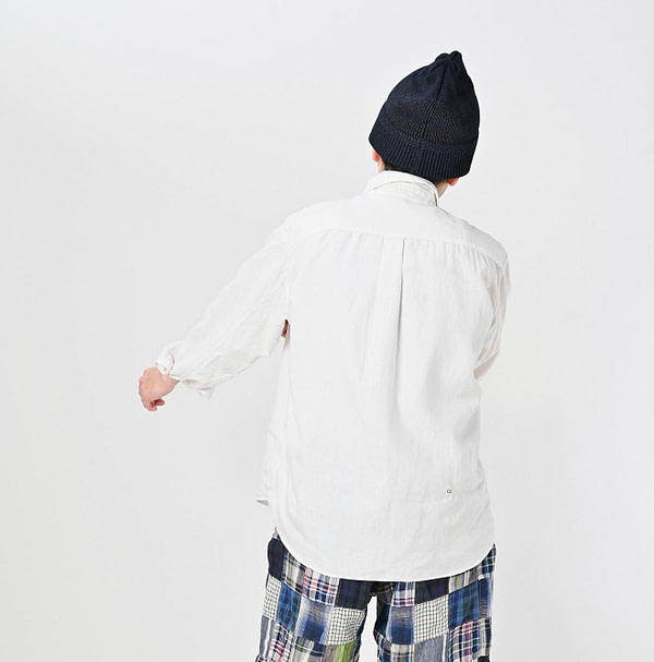 Linen Plant Dyed 908 Ocean HIYOKU Shirt Male Model