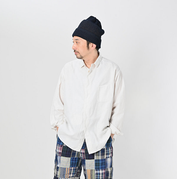 Linen Plant Dyed 908 Ocean HIYOKU Shirt Male Model