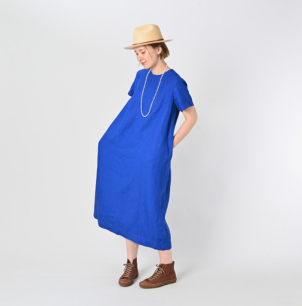 Linen Plant Dyed Half Sleeve Poyon Dress Female Model