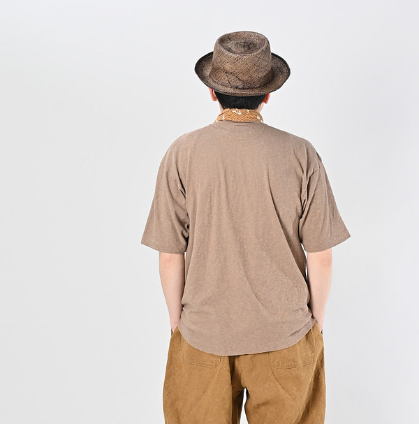 4545 Tenjiku 908 V-neck T-shirt Male Model