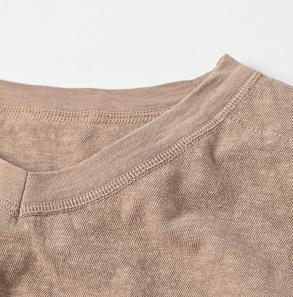 4545 Tenjiku 908 V-neck T-shirt Detail