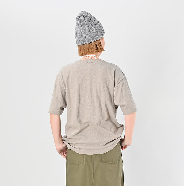 4545 Tenjiku 908 V-neck T-shirt Female Model