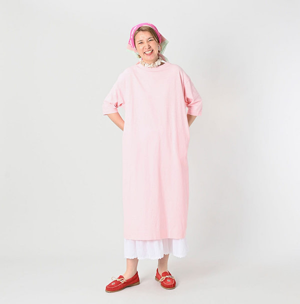 Tenjiku 45 Star Half Sleeve Dress Female Model