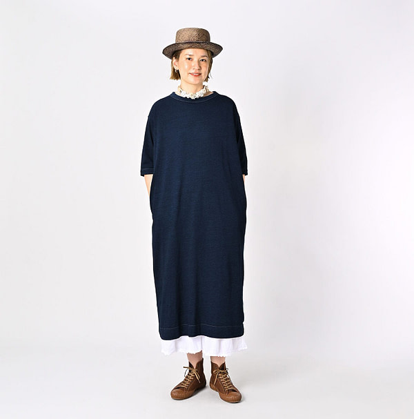 Indigo Tenjiku 45 Star Half Sleeve Dress Female Model