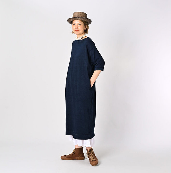 Indigo Tenjiku 45 Star Half Sleeve Dress Female Model
