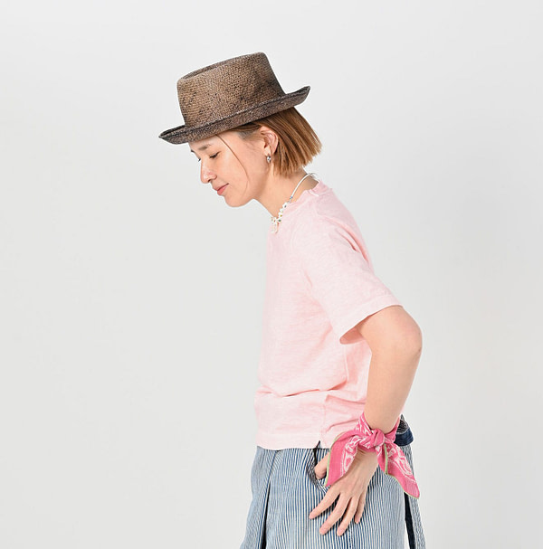 Sakura Dyed 908 45 Star T-shirt Female Model