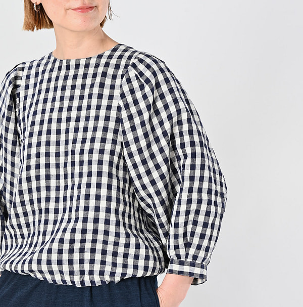 Indian Dozume Linen Puff Blouse Detail