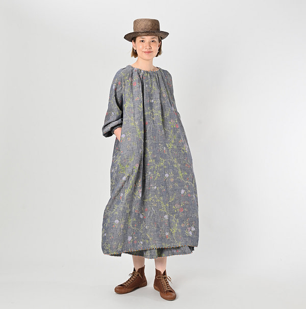 Indian Cotton Linen Dungaree Double Woven Flower Print Tuck Dress Female Model