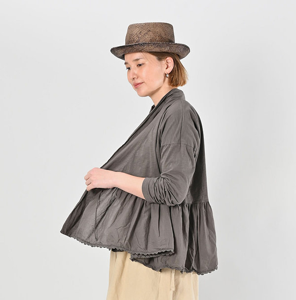 Supima Tenjiku Cache-Coeur Female Model