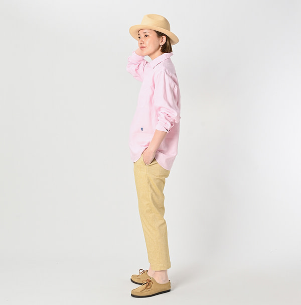 Cotton Linen OX Stretch Sabrina Slacks Female Model