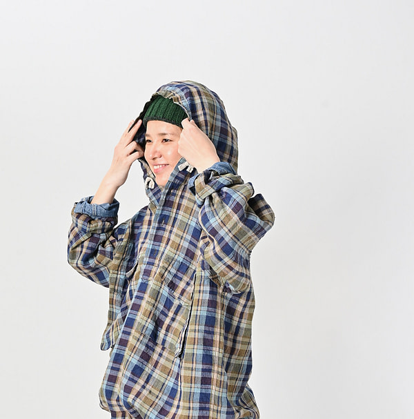Indian Linen Madras 908 Pull Hoodie Detail