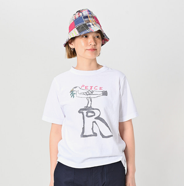 Peace Bird 908 45 Star T-shirt Female Model