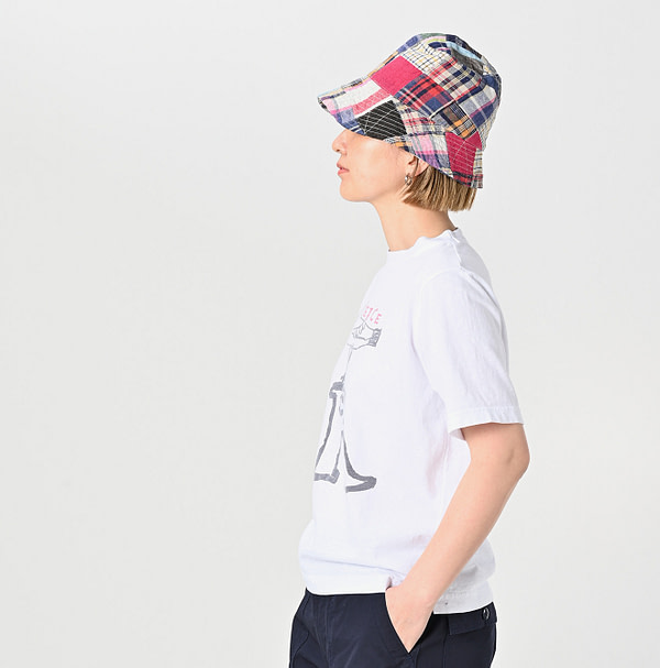 Peace Bird 908 45 Star T-shirt Female Model