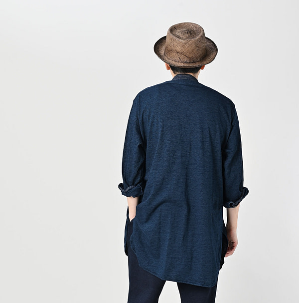 Indigo Denim Cutwork x Tenjiku Grandma Pull Shirt Male Model