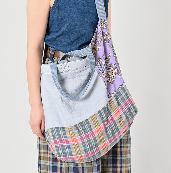 Indian Linen Patchwork Quilting 45 Tote Bag Female Model