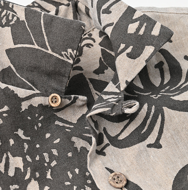 Linen Lotus Print LeiLei Shirt MEN Detail