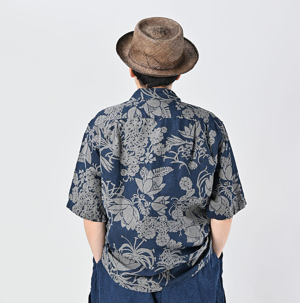 Indigo Linen Lotus Print LeiLei Shirt MEN Male Model