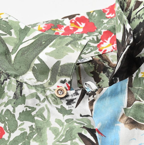Irie Aloha Print LeiLei Shirt MEN Detail