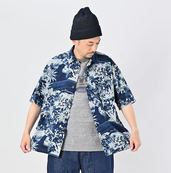Indigo Irie Aloha Print LeiLei Shirt MEN Male Model