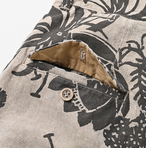 Linen Lotus Print Nîmes Short Pants MEN Detail