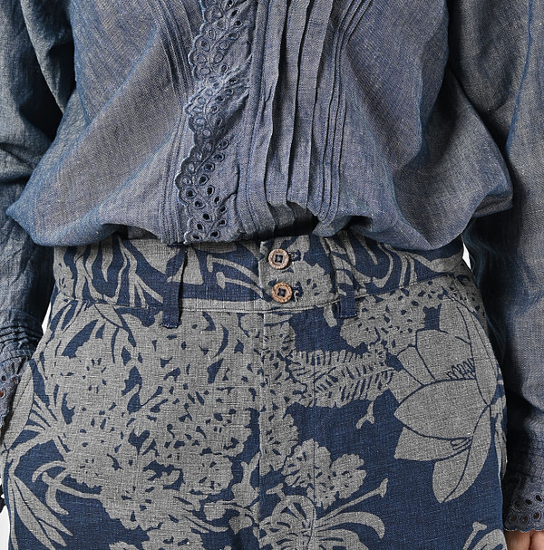 Indigo Linen Lotus Print Nîmes Short Pants MEN Detail