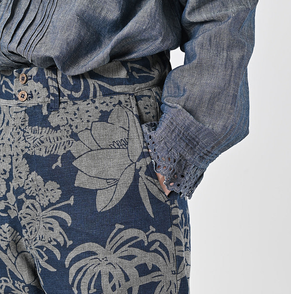 Indigo Linen Lotus Print Nîmes Short Pants MEN Detail