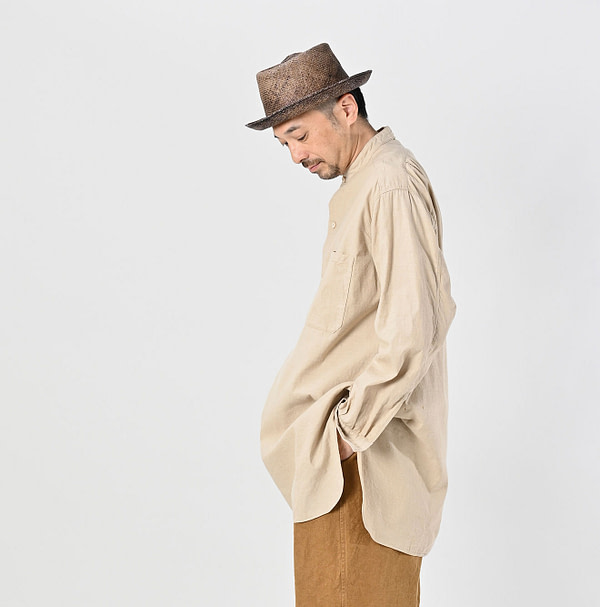 Indigo Khadi OX 908 Stand Collar Grandpa Pull Shirt Male Model