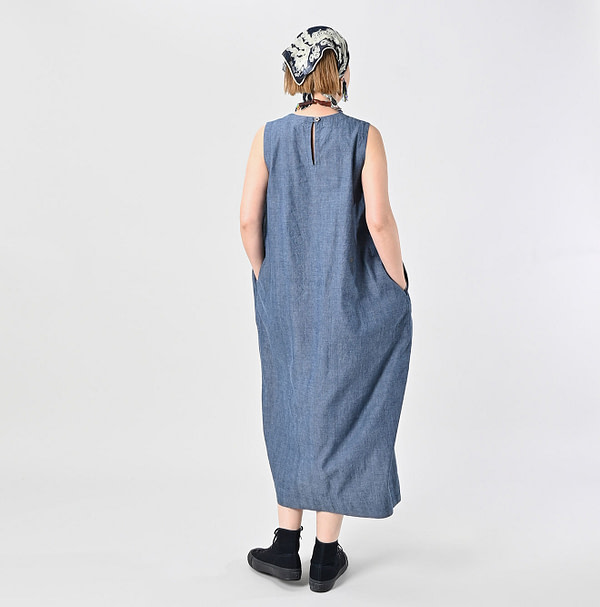 Ai Indian Khadi OX Sleeveless Poyon Dress Female Model