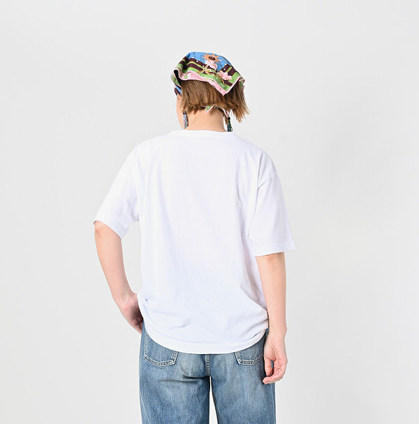 Soul of the Mountain Print 908 Ocean T-shirt Female Model