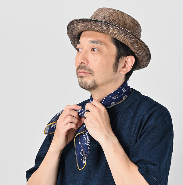 Navy Gauze Ginkgo-tatami Bandana Male Model