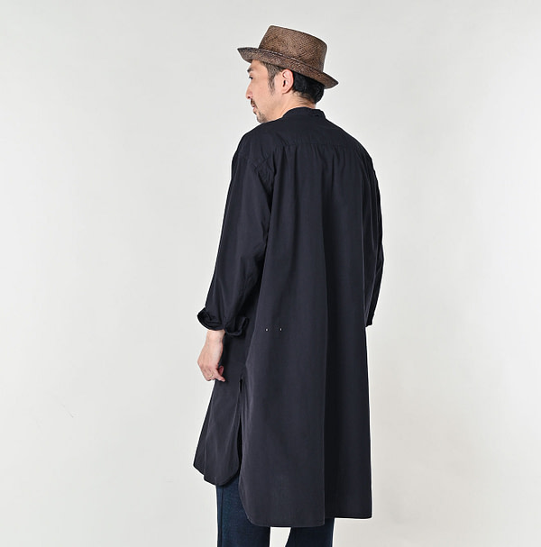 Compact Damp 908 Ocean Smock Shirt Male Model