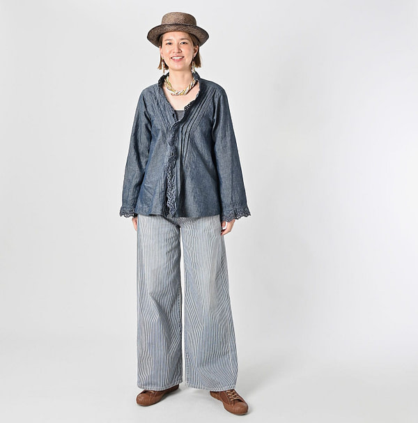 Cotton Linen Dungaree Cutwork Cache-Coeur Female Model