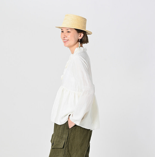 Indian Silk Cache-Coeur Female Model