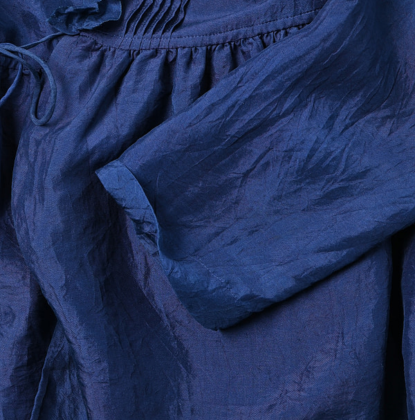 Ai Indian Silk Cache-Coeur Detail