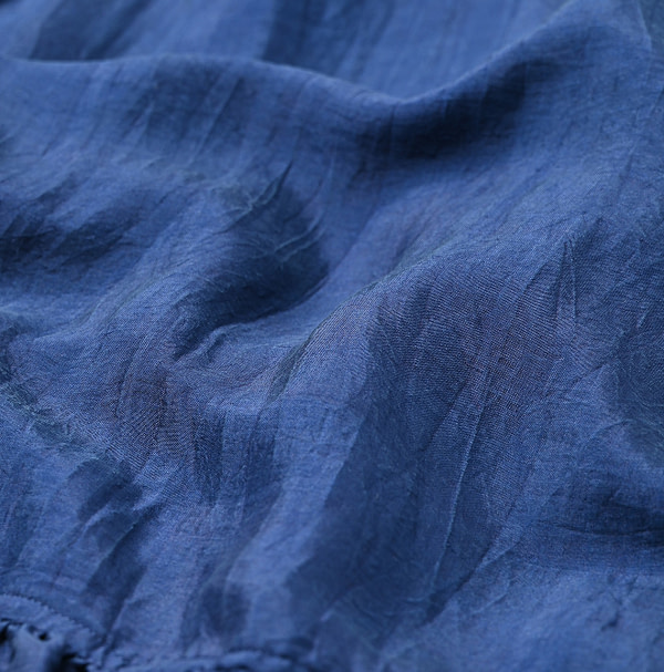 Ai Indian Silk Cache-Coeur Detail