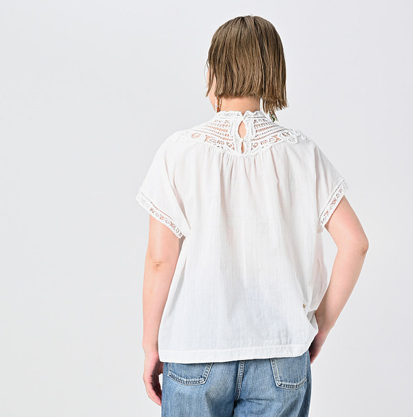 Khadi Ribbon Lace M Camisole Female Model