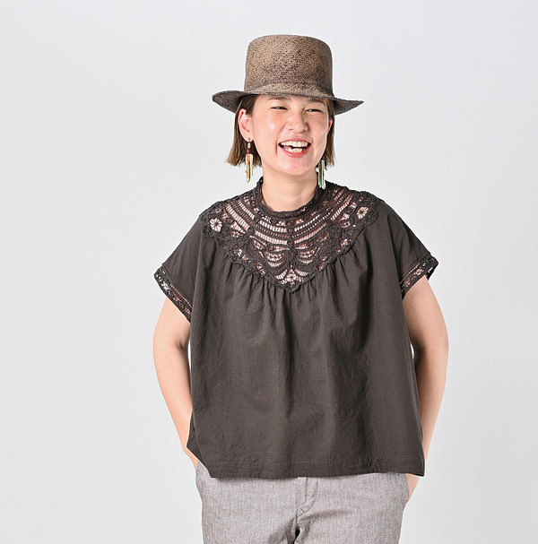 Khadi Ribbon Lace M Camisole Female Model